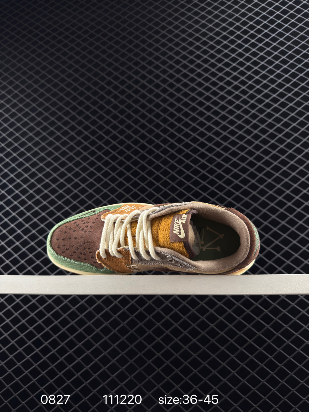 Travis Scott x Air Jordan 1 ” Reverse Mocha “